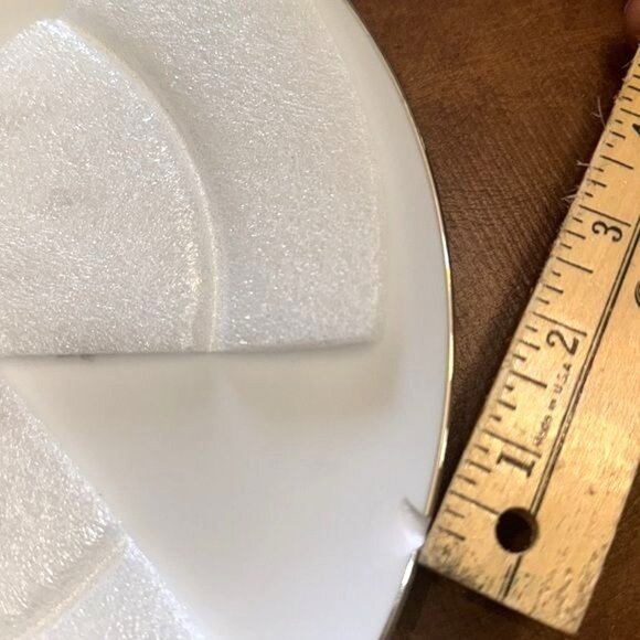 Vintage Petite Bouquet By Japan Dinner Plate With Floral Design & Gold Trim 10" - Picture 4 of 6